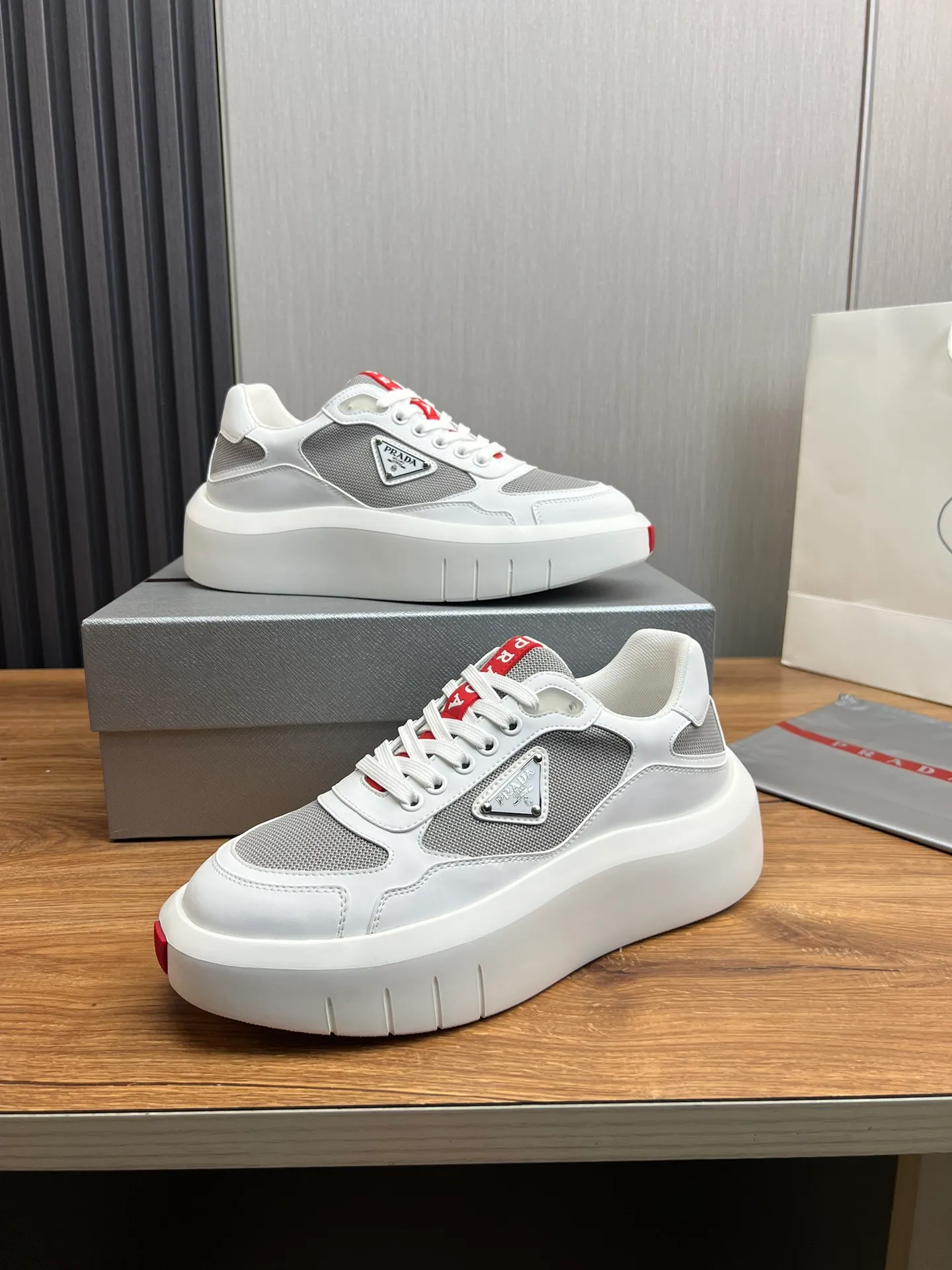 Men's shoes 💰620💰 [PRADA] Men's shoes are popular in the counter, official website is synchronized, high-quality shipments ✔️Original cowhide stitching mesh + cowhide lining, 1🆚1 replica, original original bottom, 38-45 (45 customized, non-refundable)